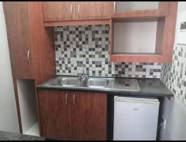 3 BEDROOM FREESTANDING TO LET IN MULBARTON